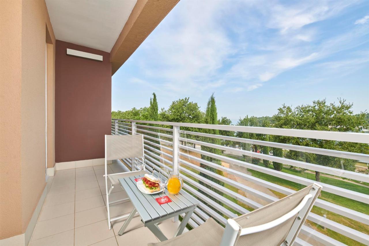 Hotel Molindrio Plava Laguna โปเรช ภายนอก รูปภาพ