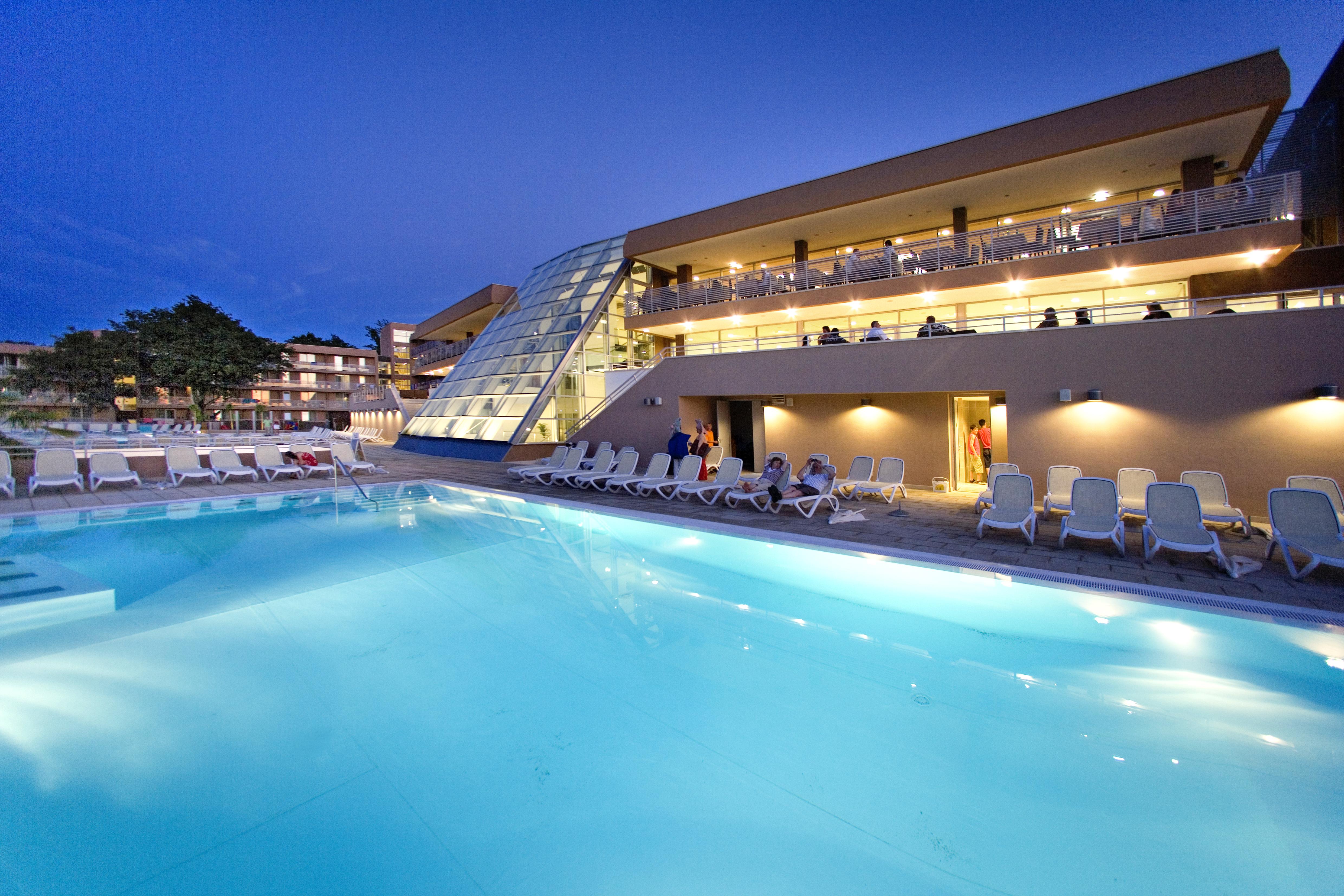 Hotel Molindrio Plava Laguna โปเรช ภายนอก รูปภาพ