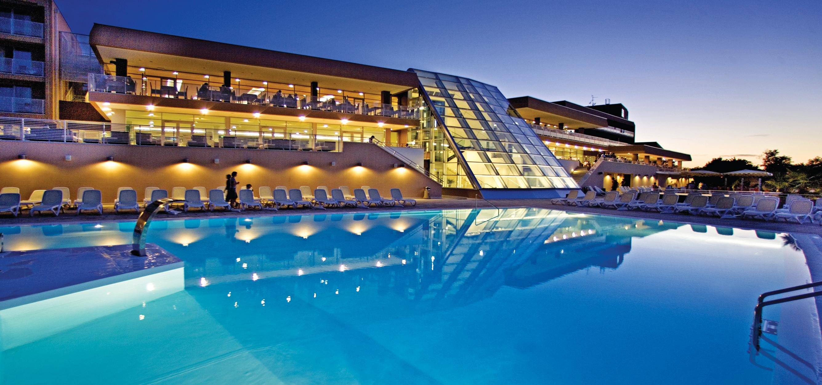 Hotel Molindrio Plava Laguna โปเรช ภายนอก รูปภาพ